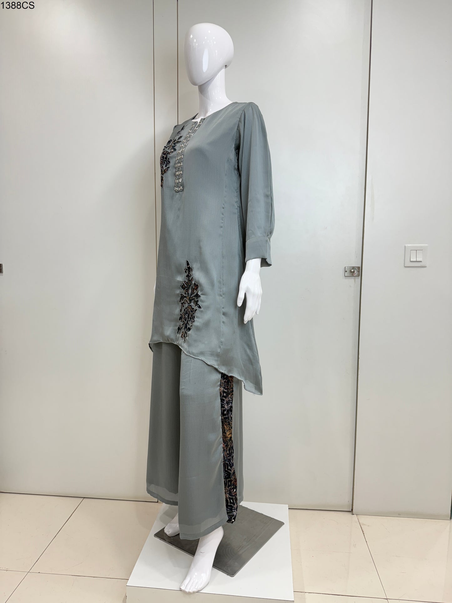 Coord Set - 8557 RB GY